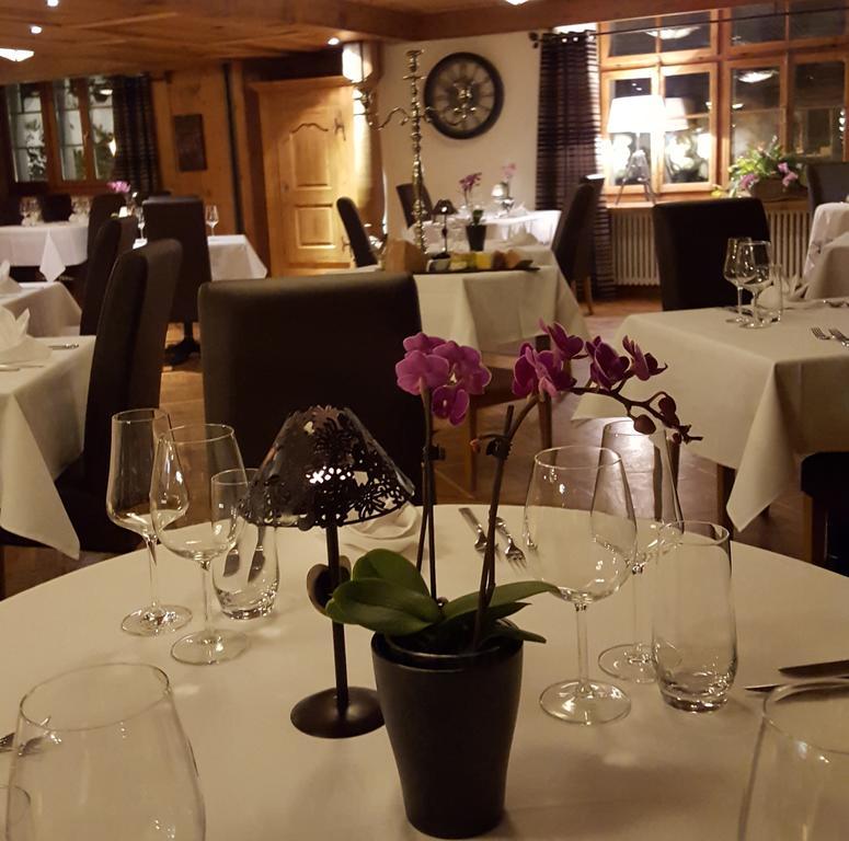 Romantik Hotel L'Etoile 샤메이 외부 사진